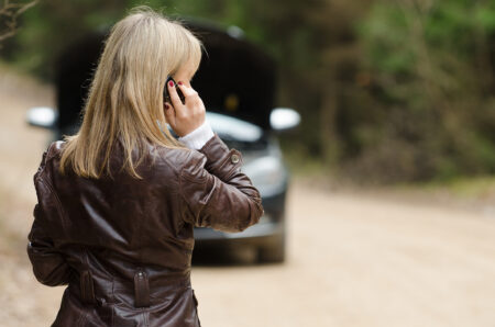 How Davis Law Group Car Accident and Personal Injury Lawyers Can Help You With an Uninsured Motorist Claim in Seattle 